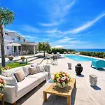 Ariaboutique Lägenhetshotell 4*